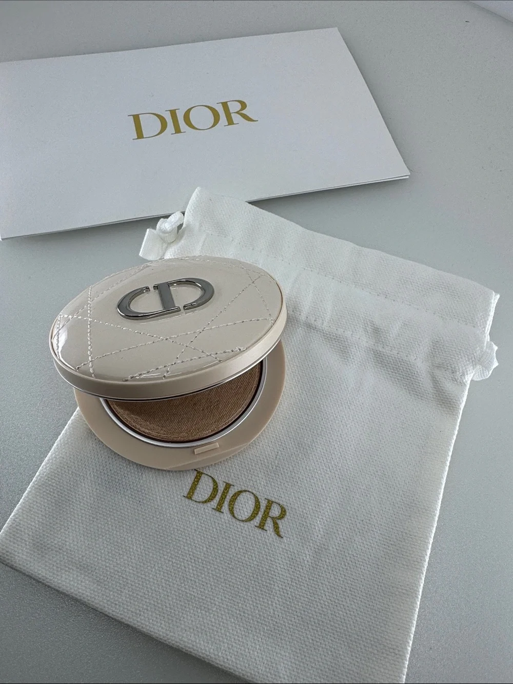 Dior Forever Couture Luminizer 01 Nude Glow Quilted Compact - Unused